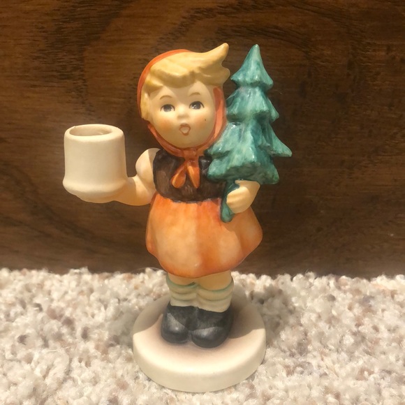 Hummel Girl with Fir tree - Picture 1 of 7
